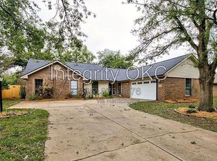 1301 Newbury Dr, Norman, OK 73071