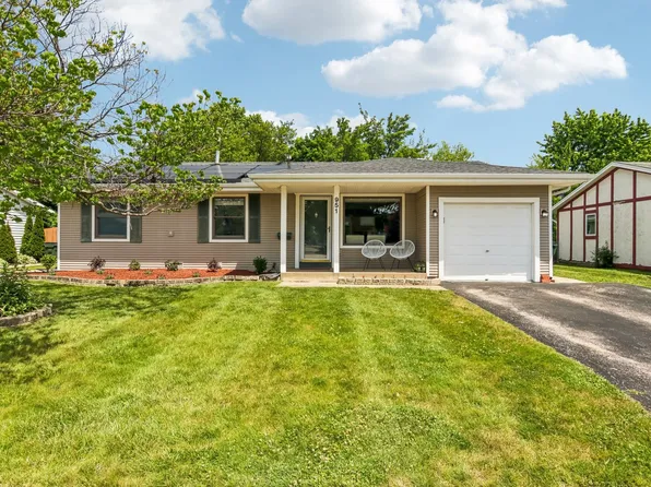 951 Grissom Trl, Elk Grove Village, IL 60007