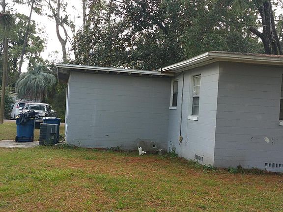 4th image of 2527 Aubrey Ave