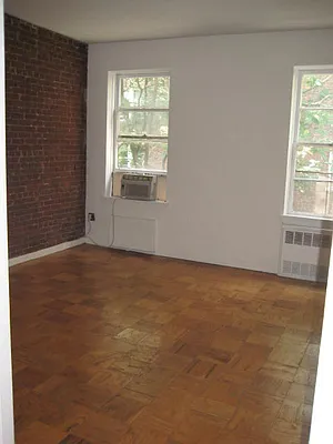 Rented by Magnone Real Estate | media 6