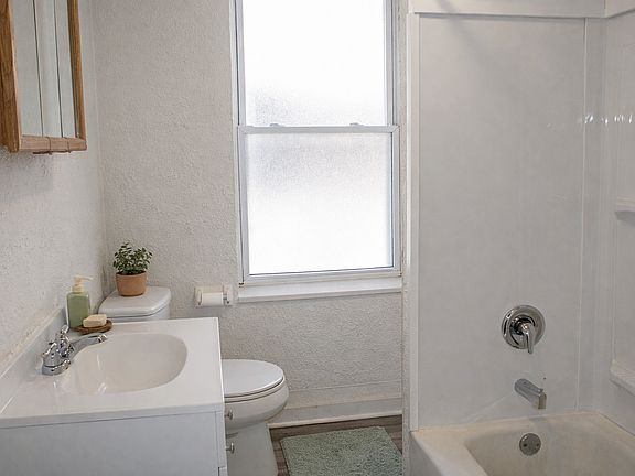 4th image of 3229 Joe Hammer Sq APT 8