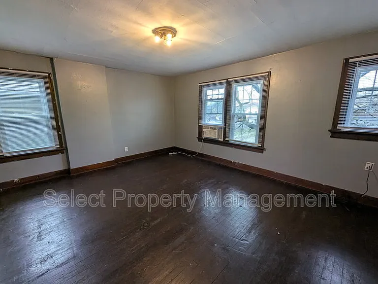 4111 S Calhoun St — Photo 14