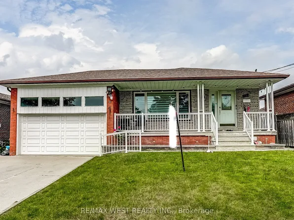 19 Archway Cres, Toronto, ON M9M 1V5