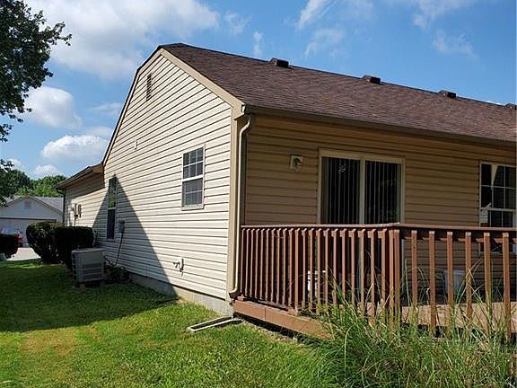 2nd image of 5822 Blackley Ln