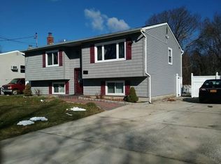 409 Amsterdam Ave, West Babylon, NY 11704