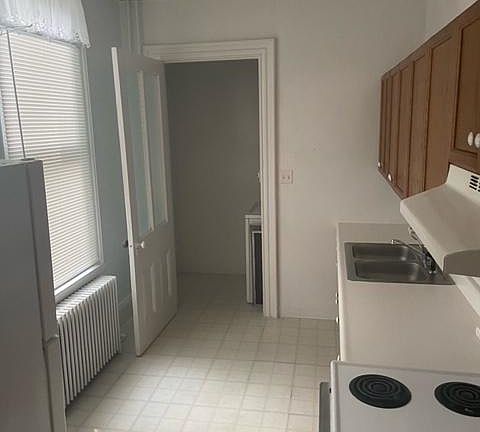 3rd image of 50 N Giles St APT 2