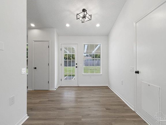 5th image of 4708 Constellation Dr