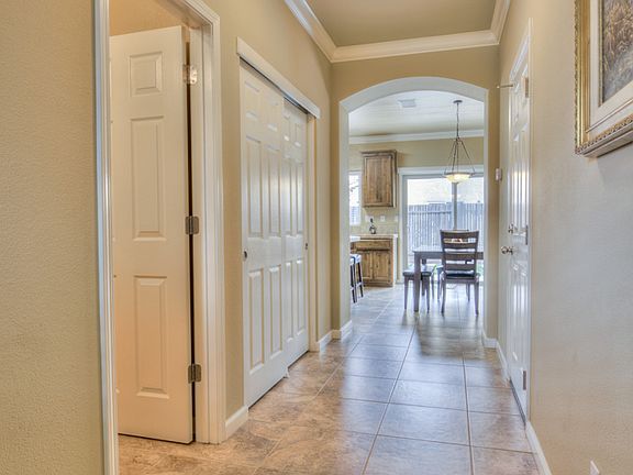 3rd image of 2830 Orly Ct