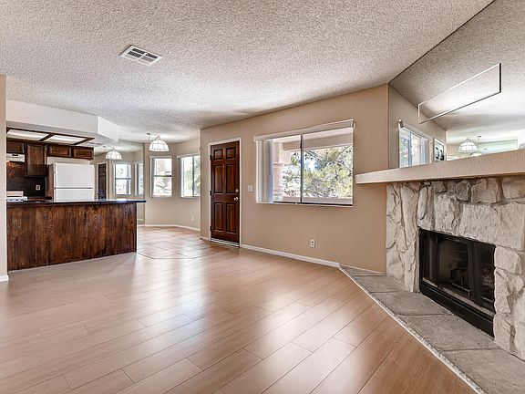 3rd image of 1001 Sulphur Springs Ln Unit 202