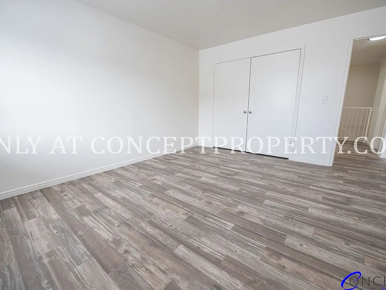 Bentwood — Photo 194