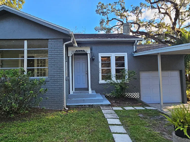 406 E Jefferson St — Photo 1