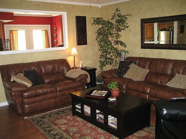 2nd image of 2213 N Zimmers St
