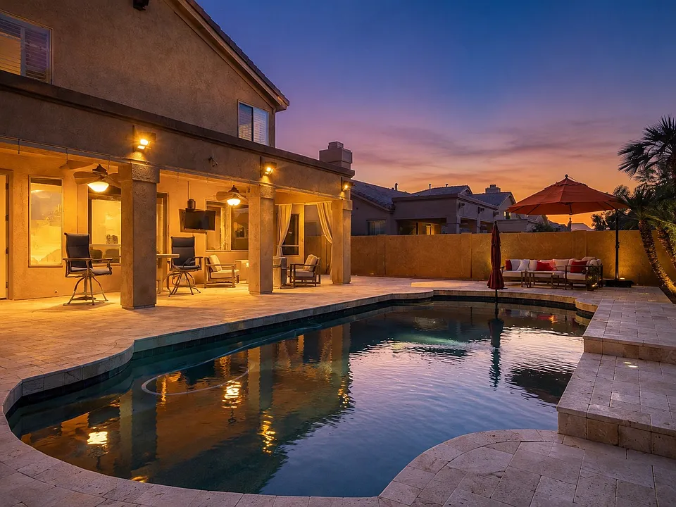 6419 E Betty Elyse Ln