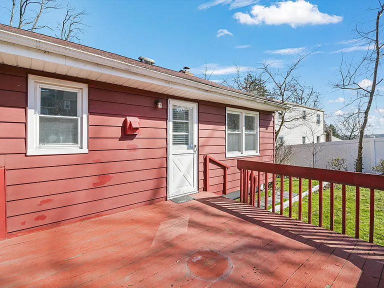 846 Hartsdale Rd — Photo 36