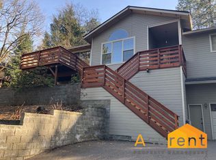 682 Cascade St, Ashland, OR 97520