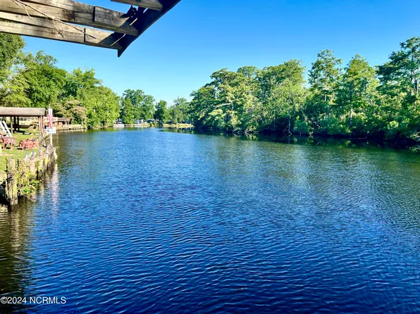 6681 Clarks Neck Road, Washington, NC 27889