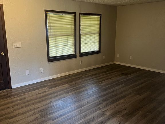 2nd image of 1507 Triangle St