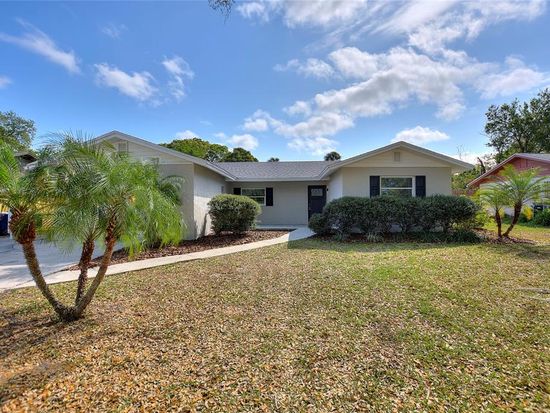 3301 Woodmont Dr, Sarasota, FL 34232