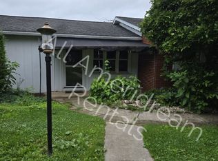 19 Shorbs Hill Rd, Hanover, PA 17331