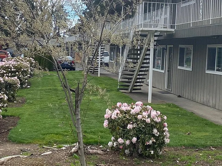 17925 E Burnside St #105 — Photo 15