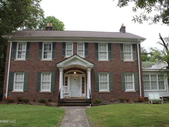 110 W Chulahoma Ave, Holly Springs, MS 38635