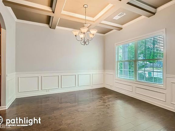 5th image of 79 Pacific Ave