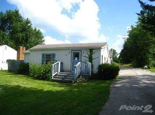 2112 Maples Rd, Fort Wayne, IN 46816