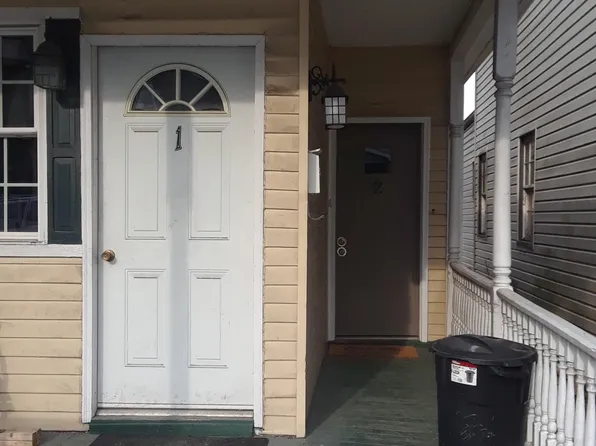 310 Washington Ave #2, Charleroi, PA 15022