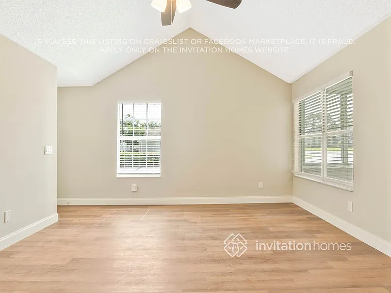 3434 Coachlight Dr — Photo 5