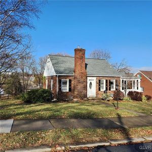 2047 W Walnut St, Allentown, PA, 18104