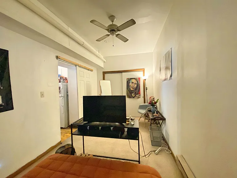 1054-66 Cornelia Avenue Gdn #1054 — Photo 6