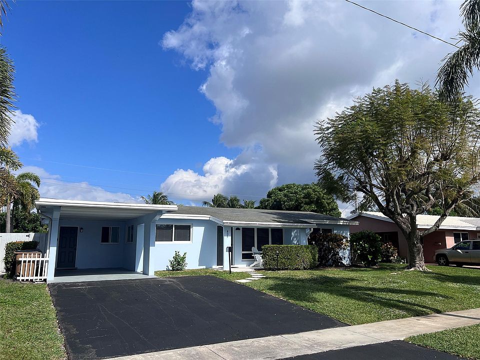 1st image of 805 SE 16th Court