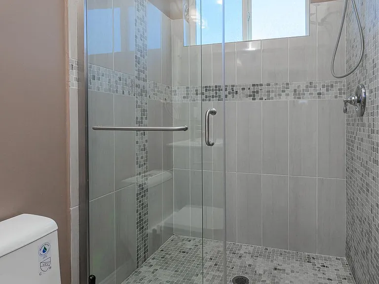 1439 N Newkirk St — Photo 21