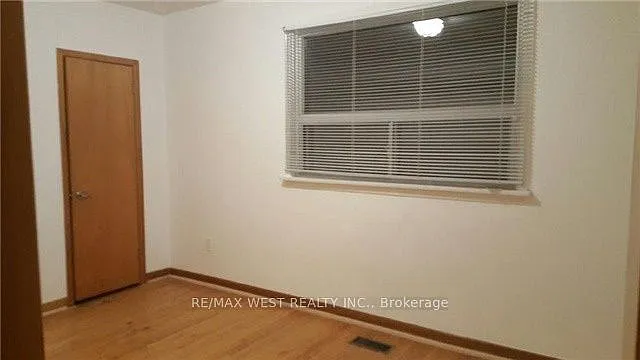 78 Millicent St #UPPER — Photo 7