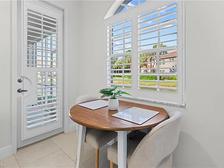 800 L Ambiance Cir #106 — Photo 8