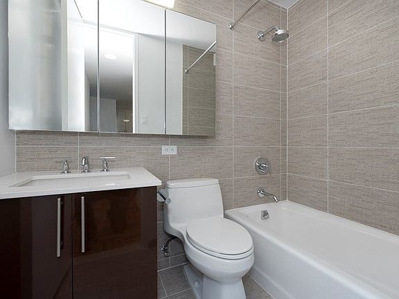 5th image of 300 E 40th St APT 21N