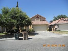 Home for Sale in Bakersfield, California $158,100