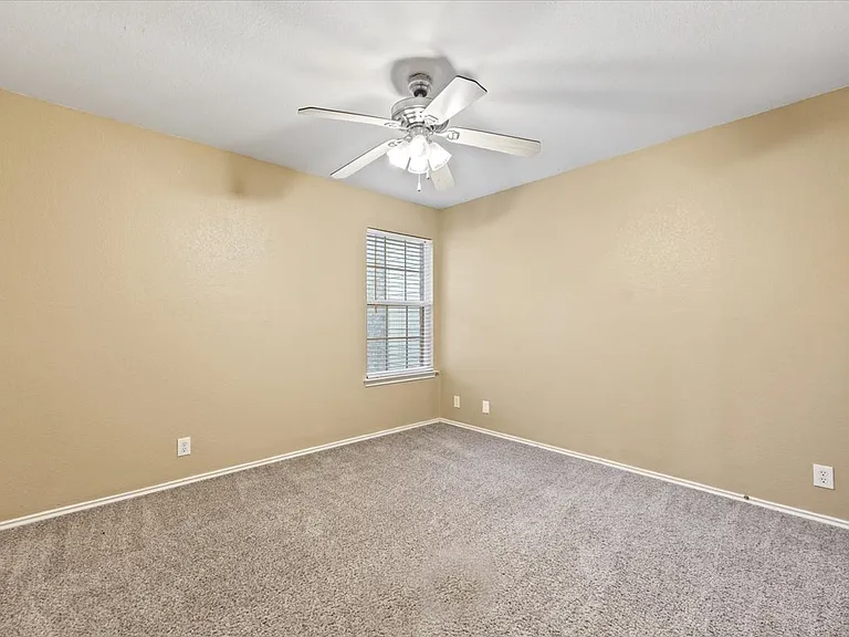 5519 Tomas Cir — Photo 19