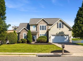 239 Windsor Dr, Fishersville, VA 22939