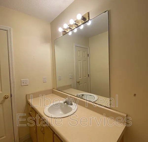 135 Rolland St #28 — Photo 7
