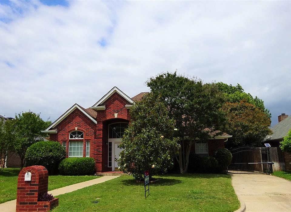 1st image of 4105 Blue Feather Ct