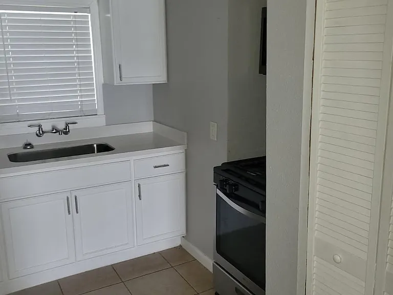 2409 Bastrop St #2 — Photo 18