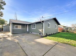 1899 Scott Rd, Springfield, OR 97477