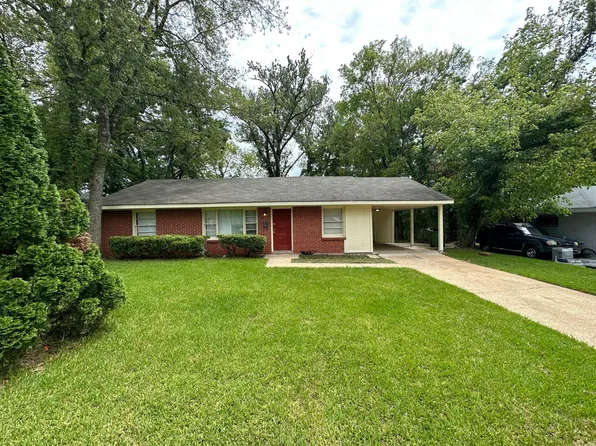 1216 E Audubon Rd, Montgomery, AL 36111