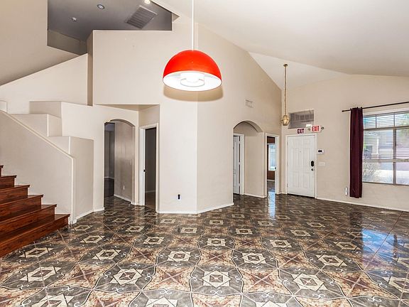 4th image of 1274 W Beacon Ct