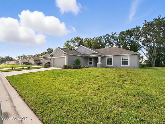 5th image of 278 Cove At Eagle Lake Cir