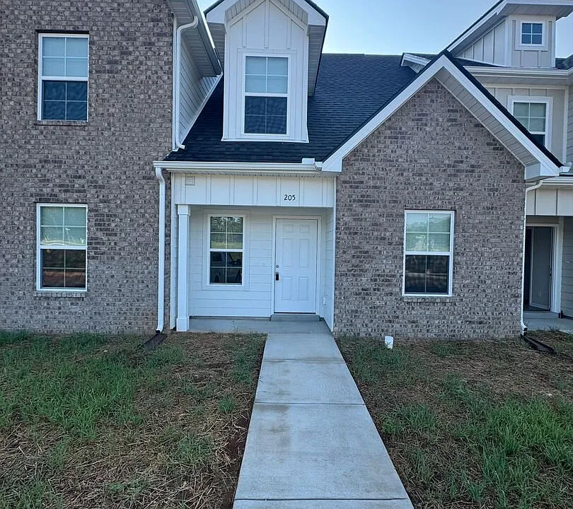 205 Mountaindale Dr