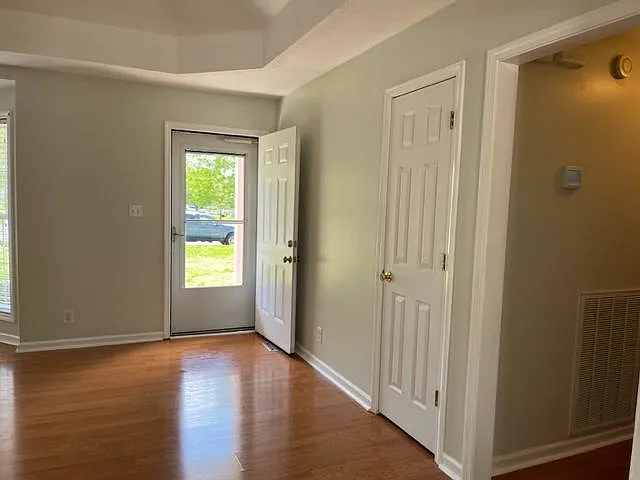1161 Connemara Way — Photo 12