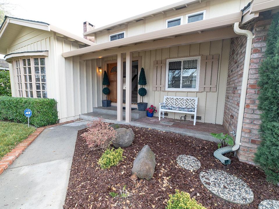 1st image of 1584 Ballantree Way
