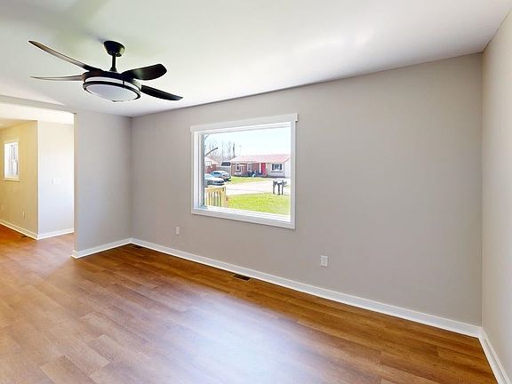 3rd image of 807 Kibbey St